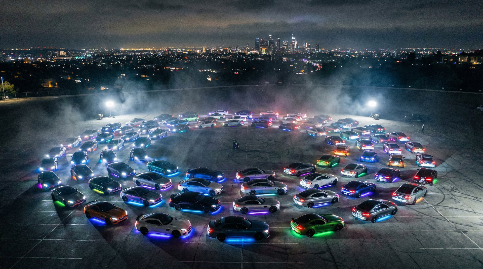 青柠视频短视频-改装车聚会视频